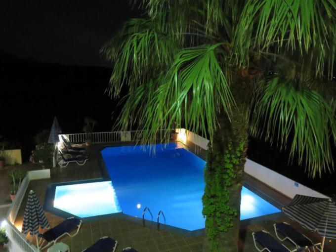 Cathrin Suites สตาวรอช ภายนอก รูปภาพ