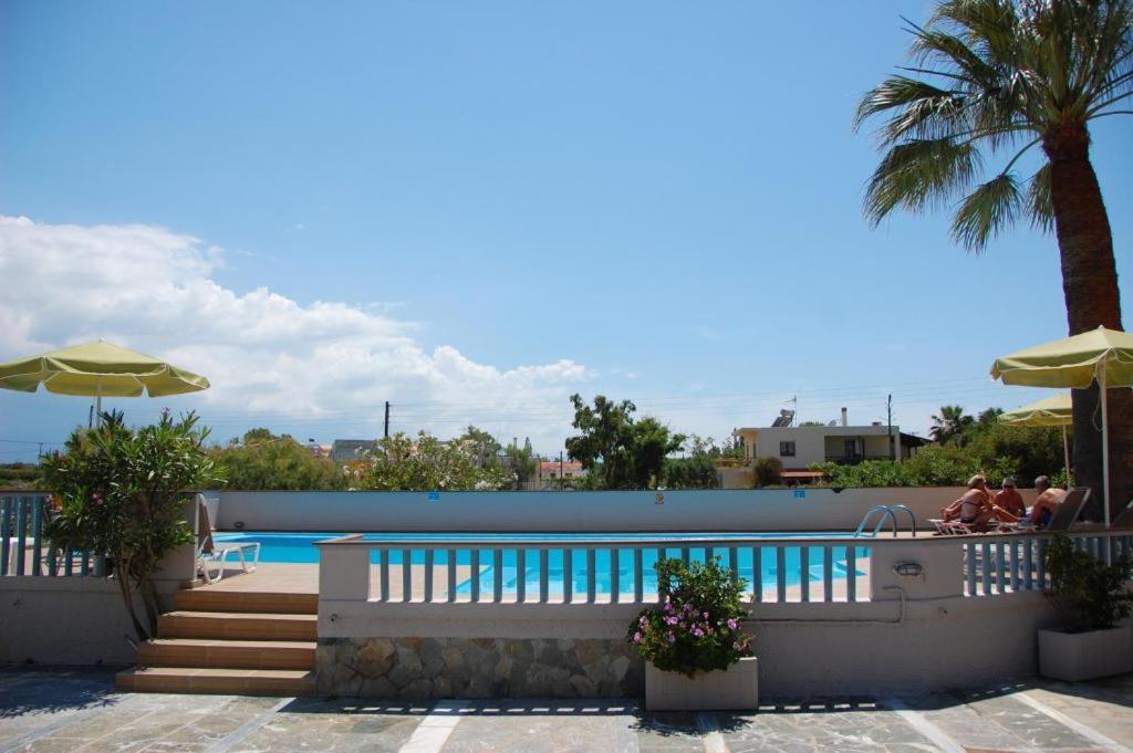 Cathrin Suites สตาวรอช ภายนอก รูปภาพ